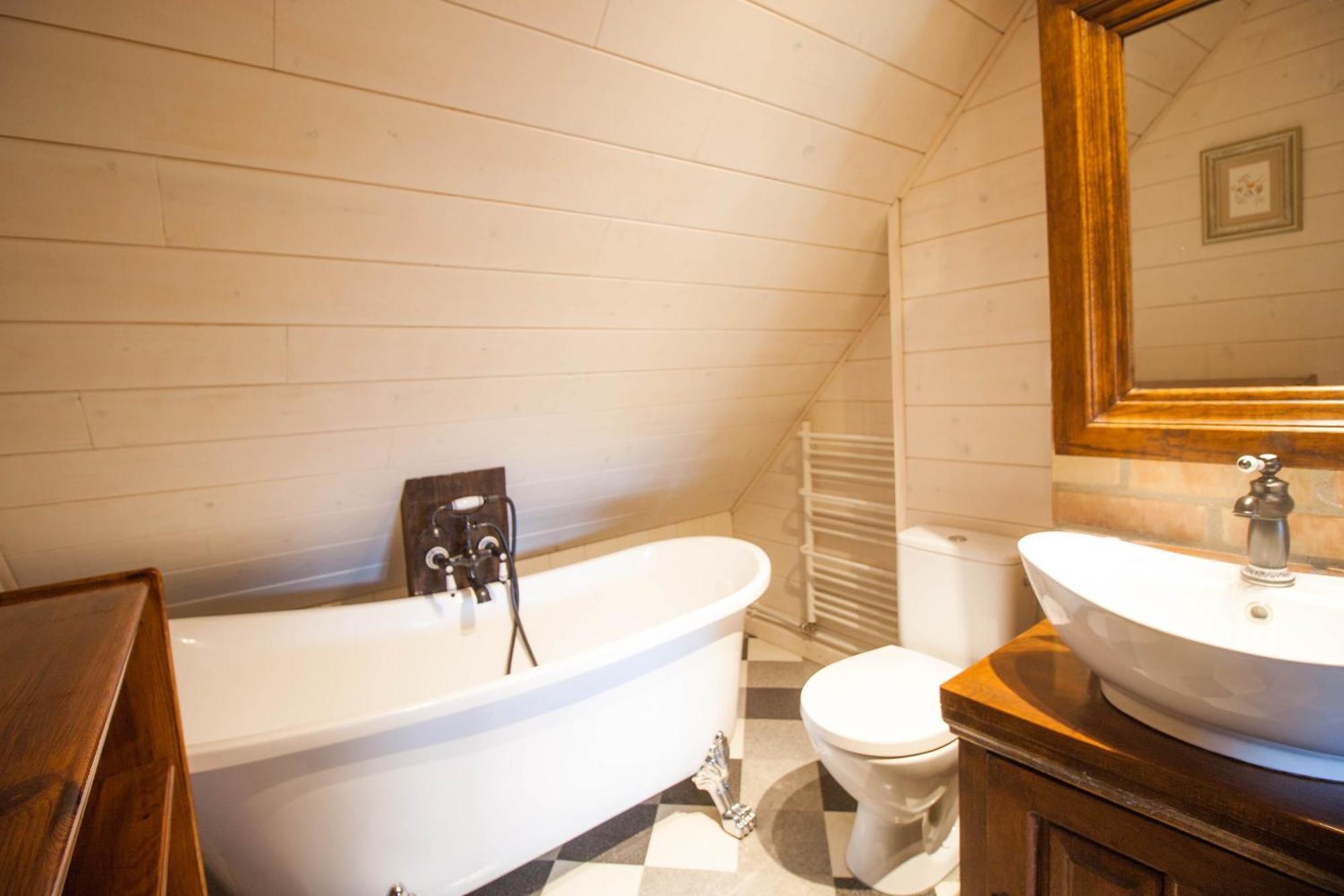 Holiday House Folwark Jelen Poniklica Экстерьер фото